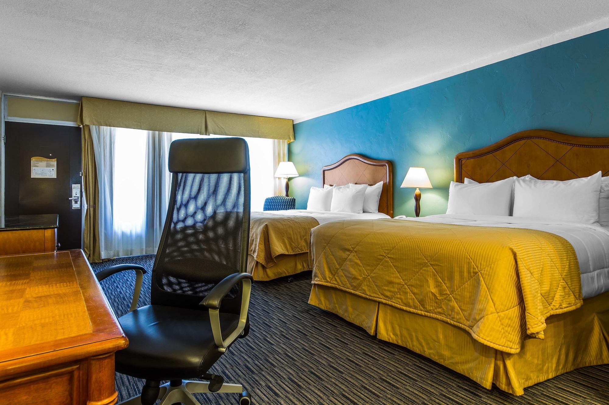 Clarion Hotel Concord Esterno foto