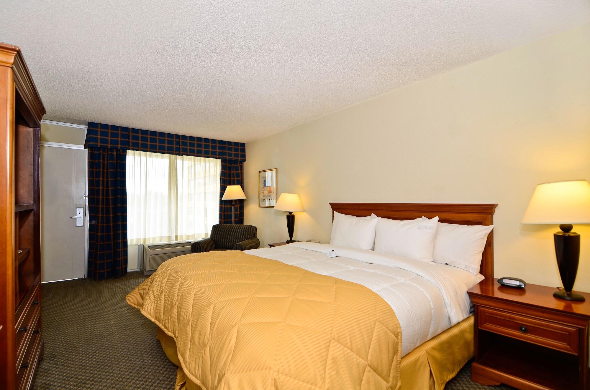 Clarion Hotel Concord Esterno foto