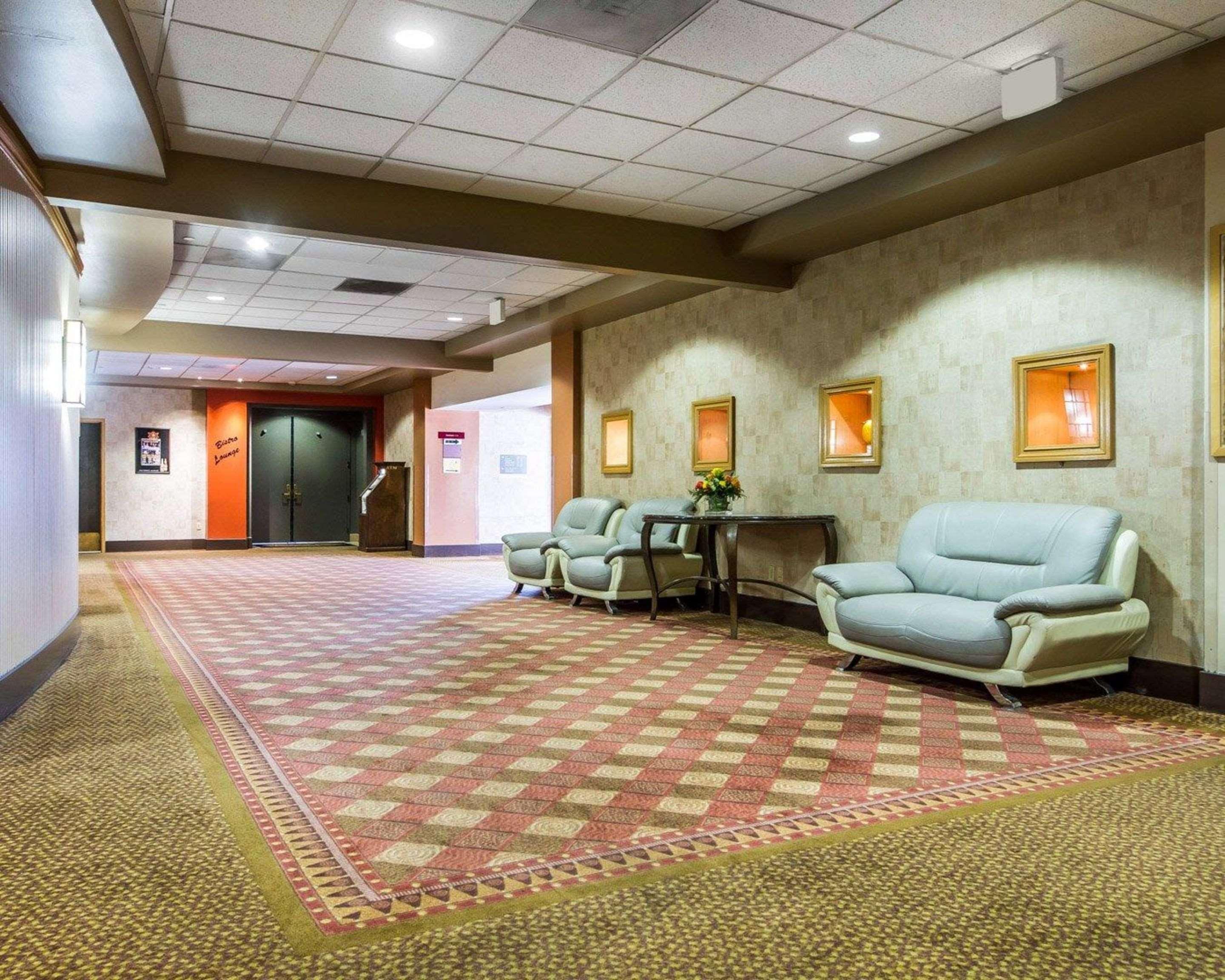 Clarion Hotel Concord Esterno foto