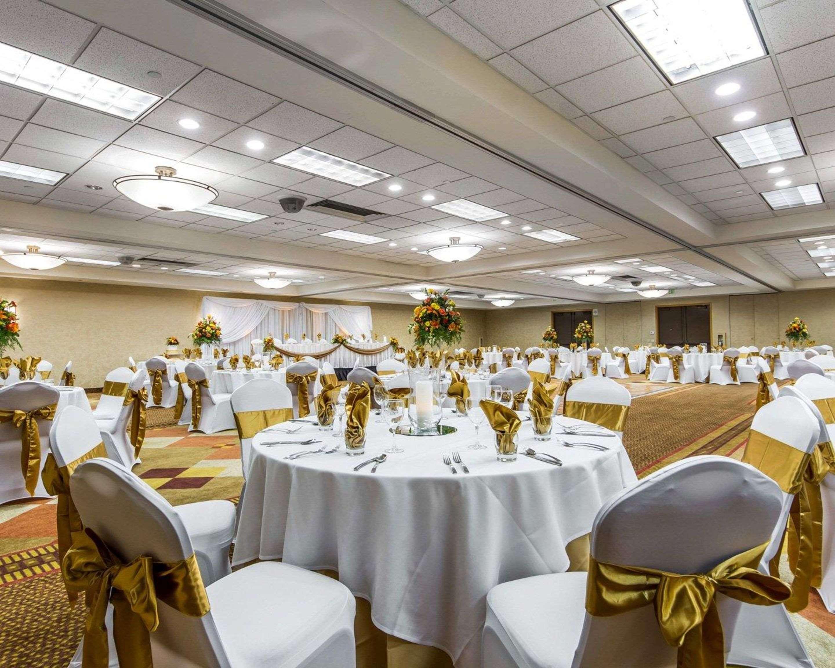 Clarion Hotel Concord Esterno foto