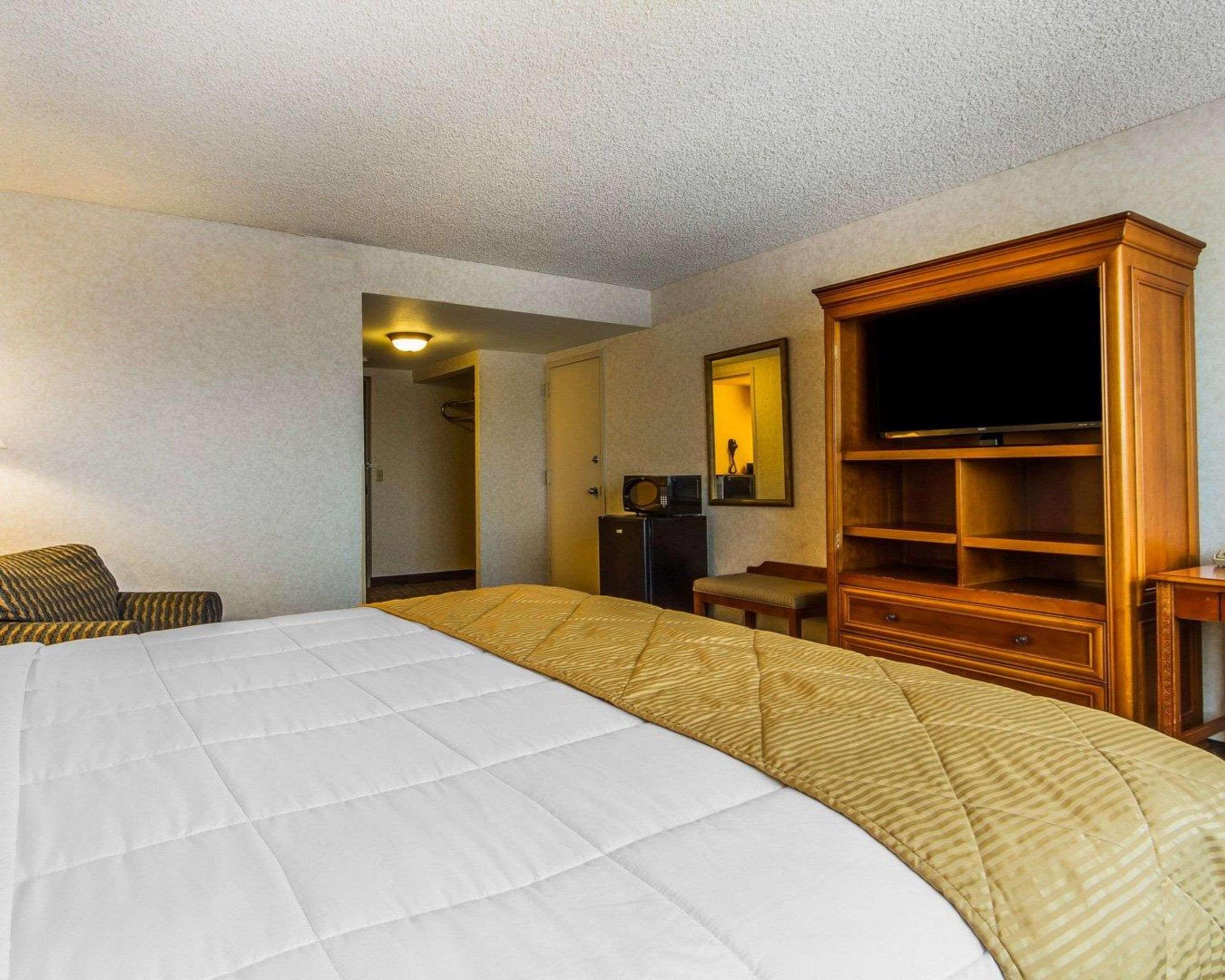 Clarion Hotel Concord Esterno foto