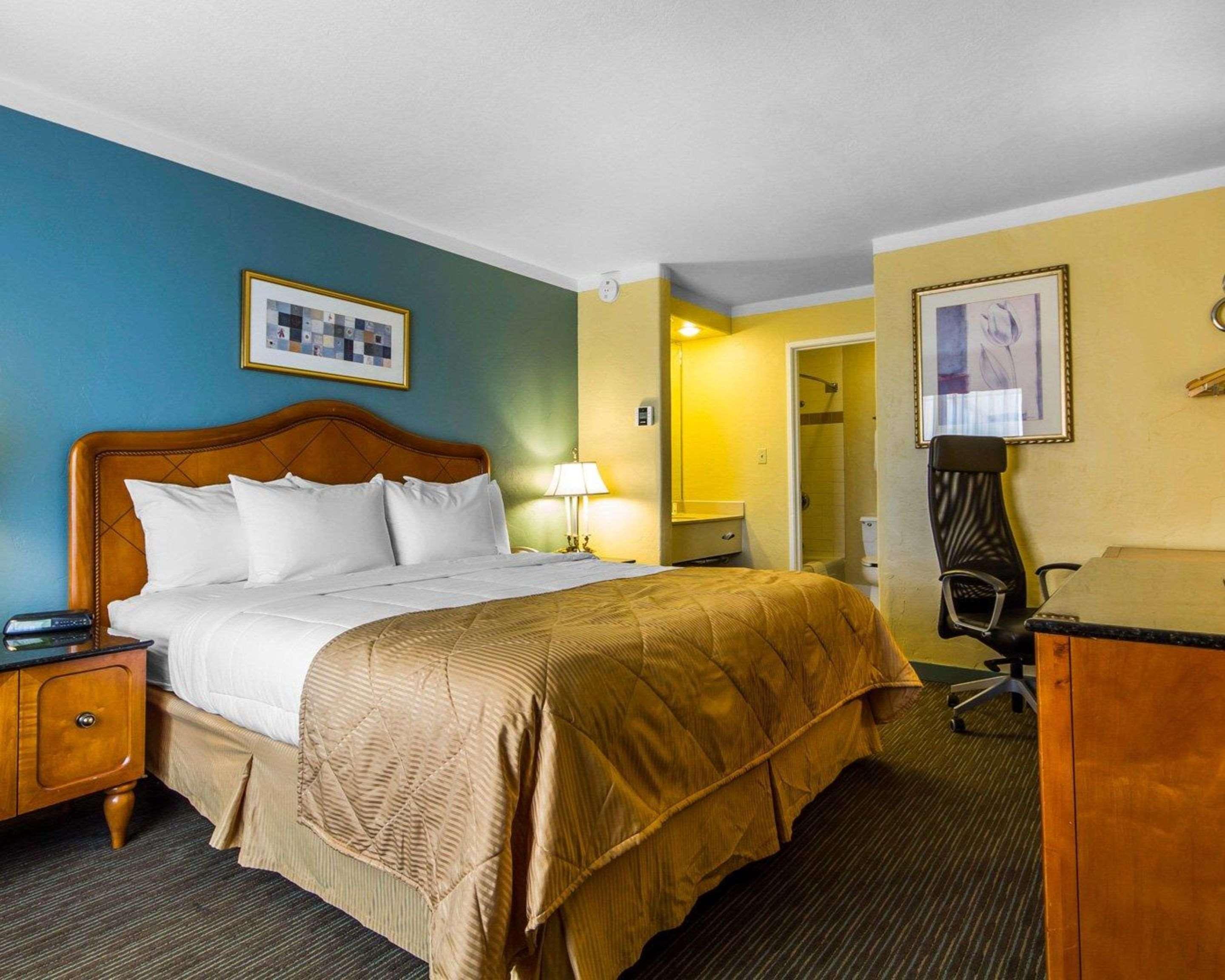 Clarion Hotel Concord Esterno foto
