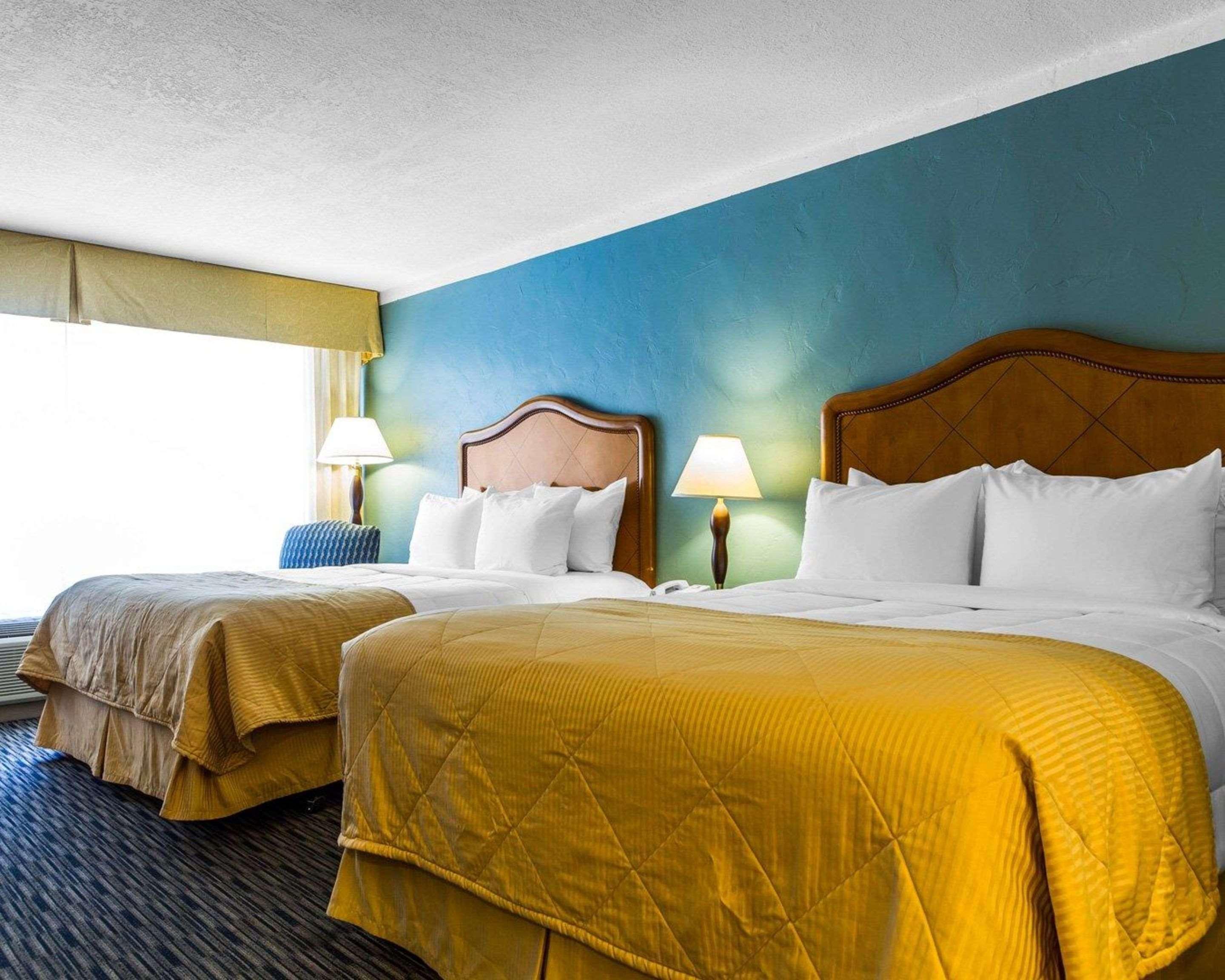 Clarion Hotel Concord Esterno foto