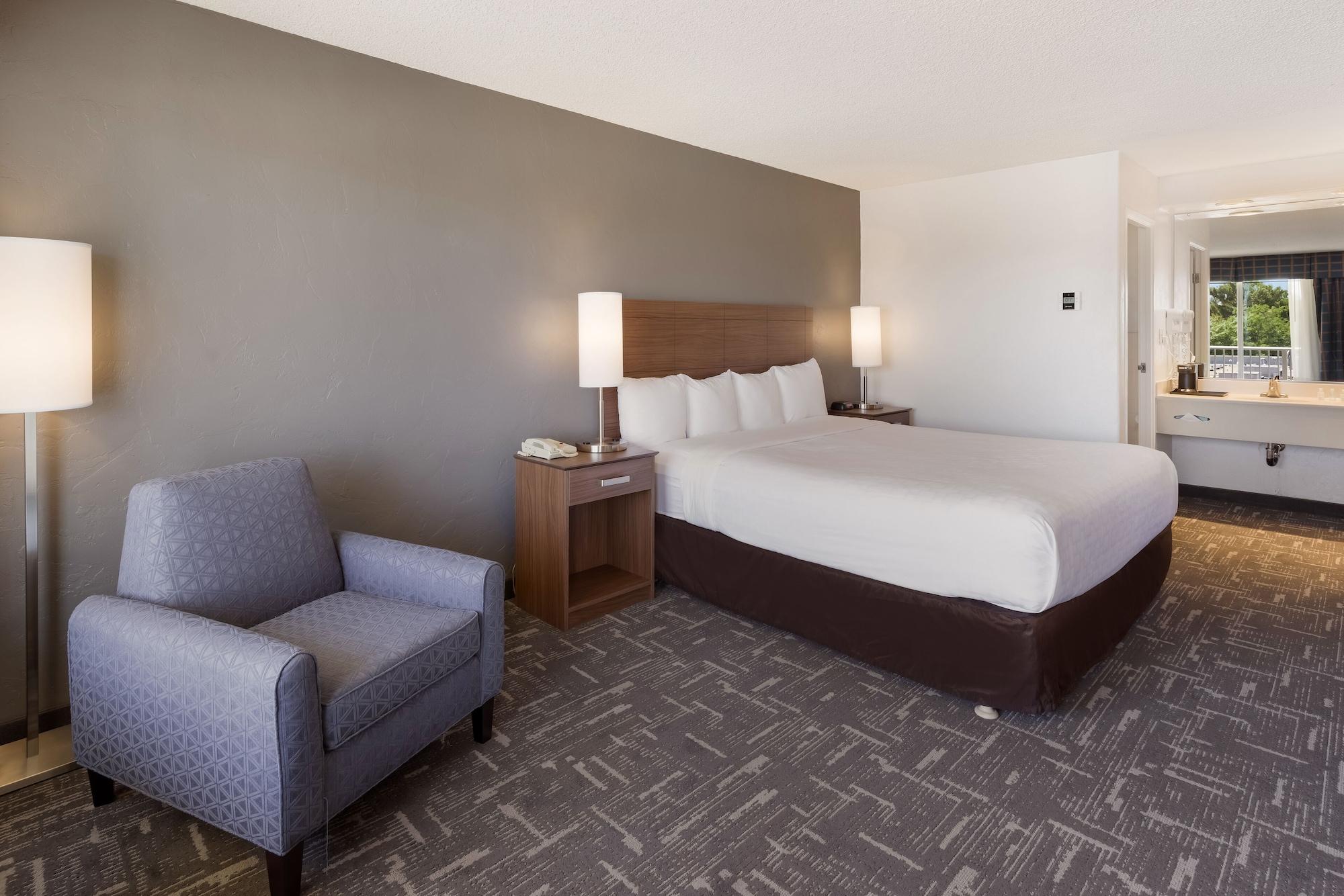 Clarion Hotel Concord Esterno foto