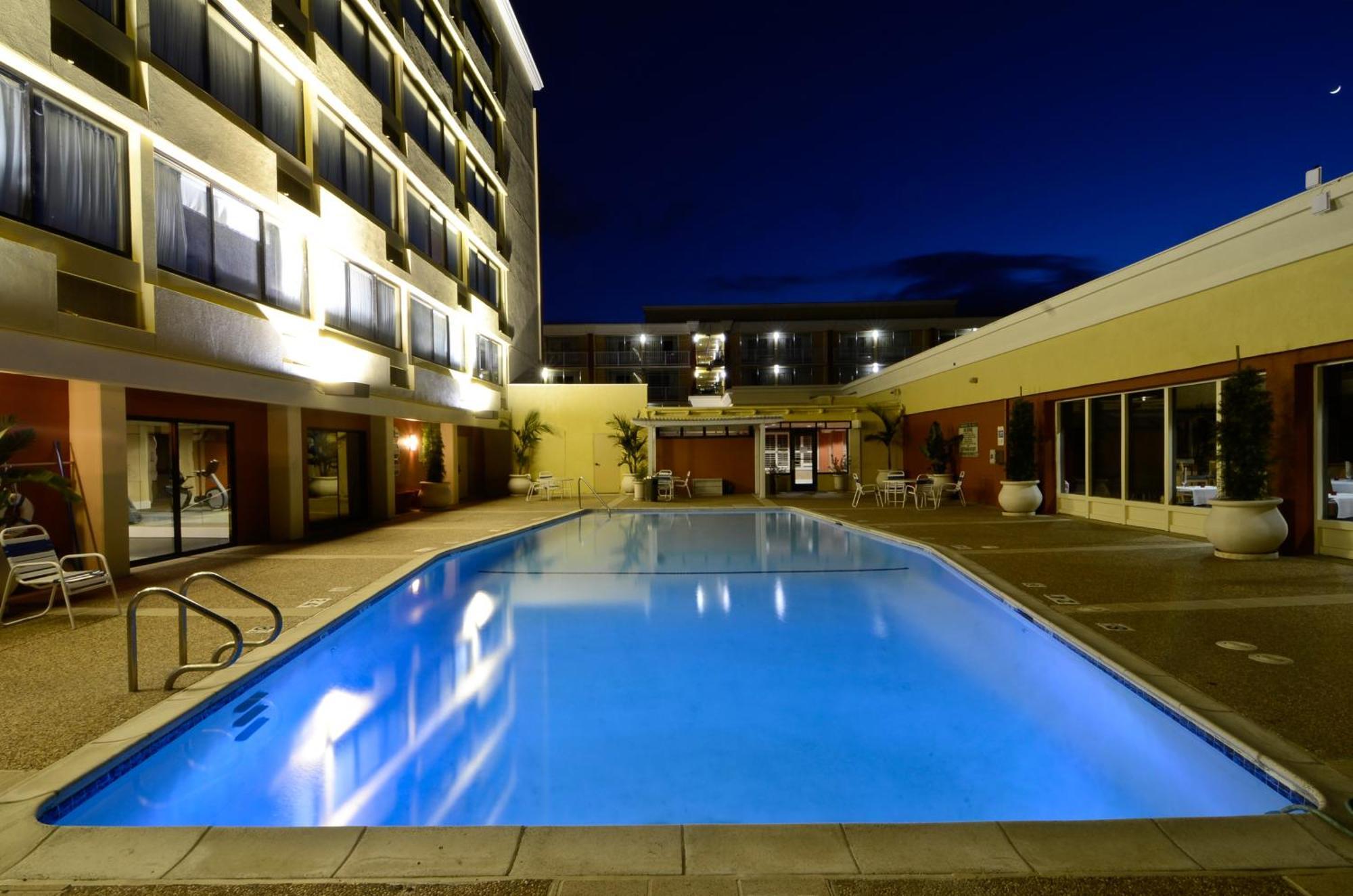 Clarion Hotel Concord Esterno foto
